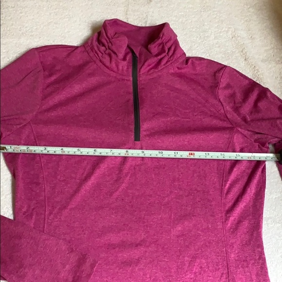 XS Women’s Semi-Fitted Danskin long sleeved cold weather top gym - Picture 3 of 8